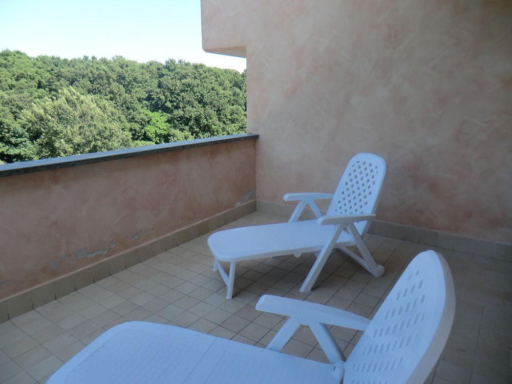 Aparthotel Il Casaletto Dei Ludi Aranova Exterior foto