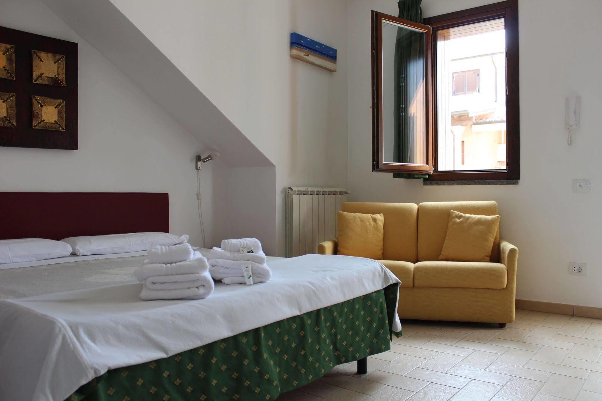 Aparthotel Il Casaletto Dei Ludi Aranova Exterior foto